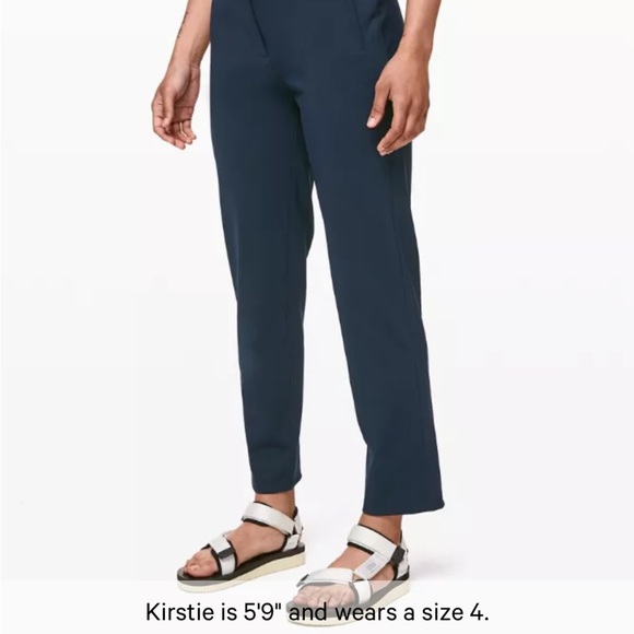 LULULEMON ON THE MOVE PANT WOMENS 12 Navy Blue Excellent Condition! - Picture 2 of 9